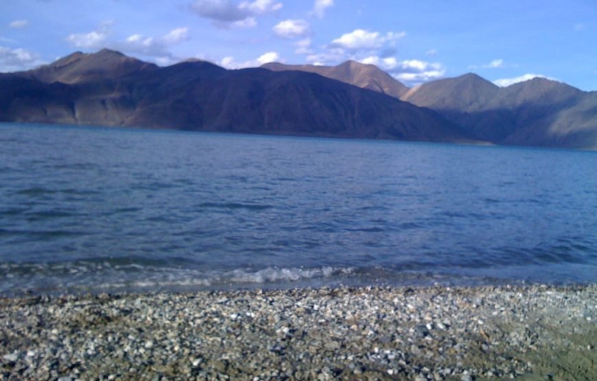 Leh Ladakh Tour Package: The Snowy World of Adventure Beckons You